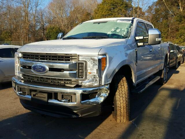 1FT7W2B63HED04061 - 2017 FORD F250 SUPER SILVER photo 2