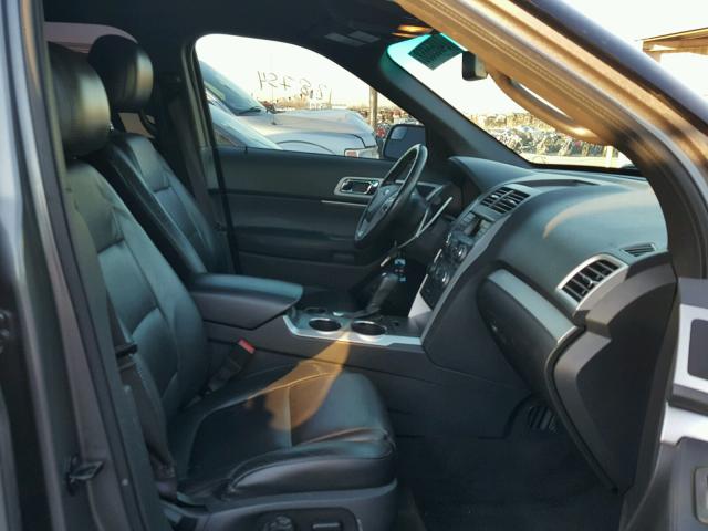 1FMHK7D96CGA93886 - 2012 FORD EXPLORER X GRAY photo 5