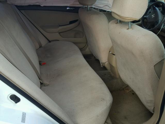 1HGCM56336A157199 - 2006 HONDA ACCORD SE WHITE photo 6