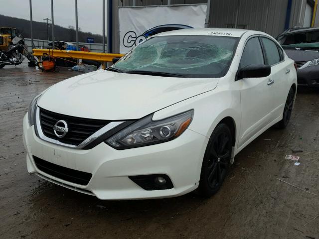 1N4AL3AP1HC175933 - 2017 NISSAN ALTIMA 2.5 WHITE photo 2