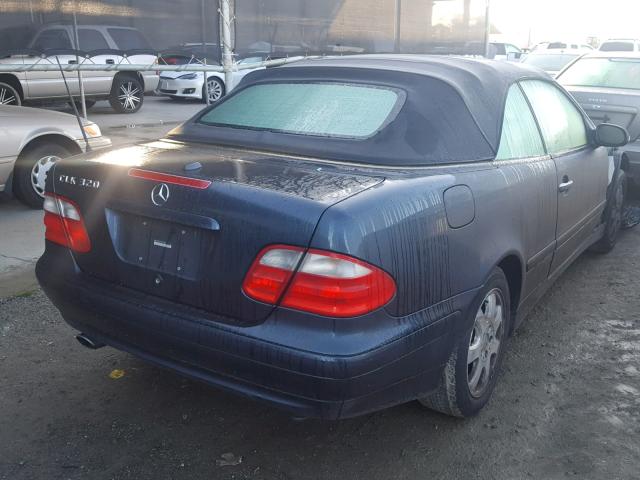 WDBLK65G11T079645 - 2001 MERCEDES-BENZ CLK 320 BLUE photo 4