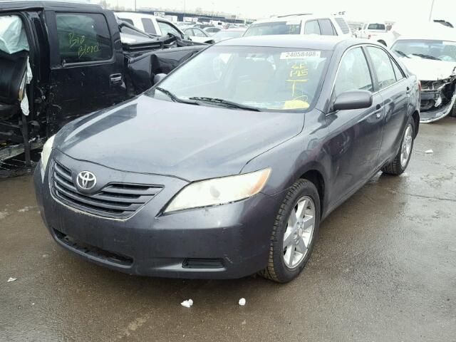 4T1BE46K17U652098 - 2007 TOYOTA CAMRY NEW GRAY photo 2