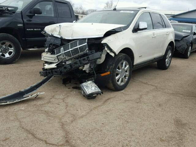 2LMDU88C17BJ19297 - 2007 LINCOLN MKX WHITE photo 2