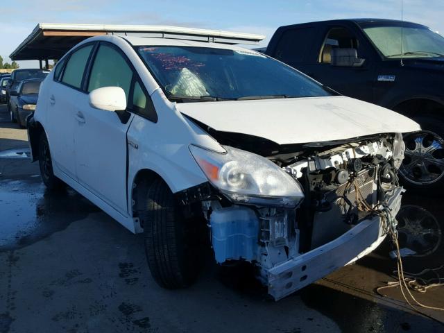 JTDKN3DU6F1906990 - 2015 TOYOTA PRIUS WHITE photo 1