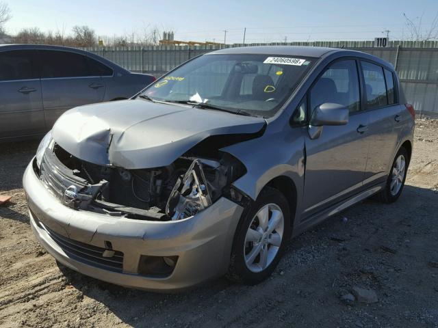 3N1BC1CP4CK246998 - 2012 NISSAN VERSA S SILVER photo 2