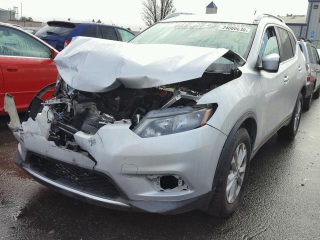 KNMAT2MT8FP514013 - 2015 NISSAN ROGUE S SILVER photo 2