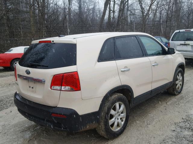 5XYKT3A11BG122551 - 2011 KIA SORENTO BA CREAM photo 4