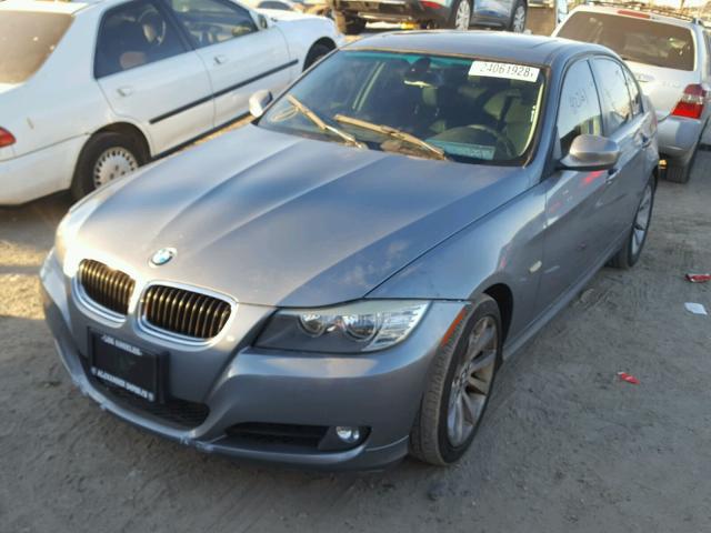 WBAPH5C59BA446251 - 2011 BMW 328 I SULE GRAY photo 2