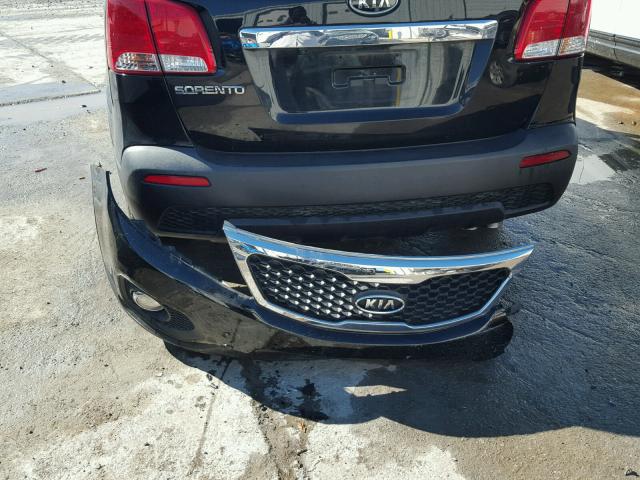 5XYKT4A63CG242841 - 2012 KIA SORENTO BA BLACK photo 9