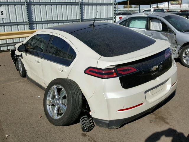 1G1RC6E4XCU113778 - 2012 CHEVROLET VOLT WHITE photo 3