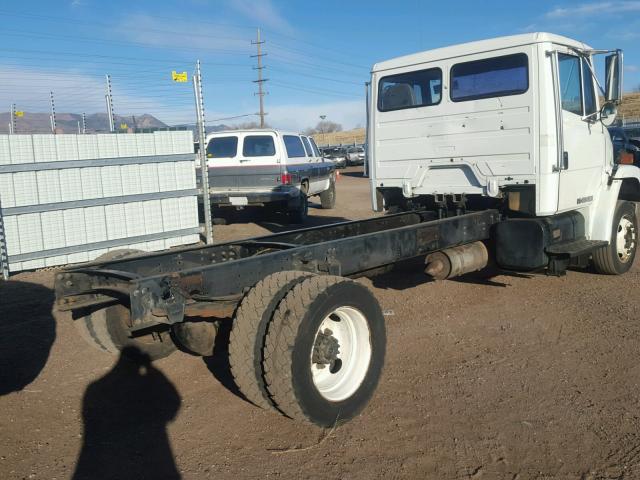 1FV3GFAC6XHB49536 - 1999 FREIGHTLINER MEDIUM CON WHITE photo 4