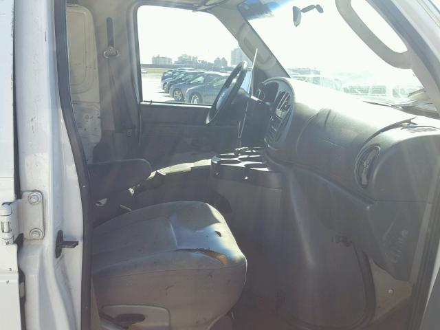 1FTNE14W28DA37017 - 2008 FORD ECONOLINE WHITE photo 5