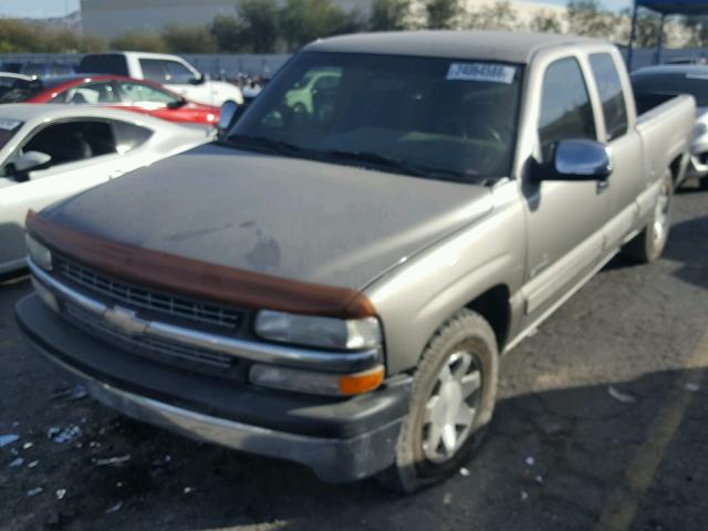 2GCEC19V111111101 - 2001 CHEVROLET SILVERADO TAN photo 2