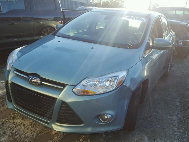 1FAHP3H2XCL443528 - 2012 FORD FOCUS SEL TEAL photo 2