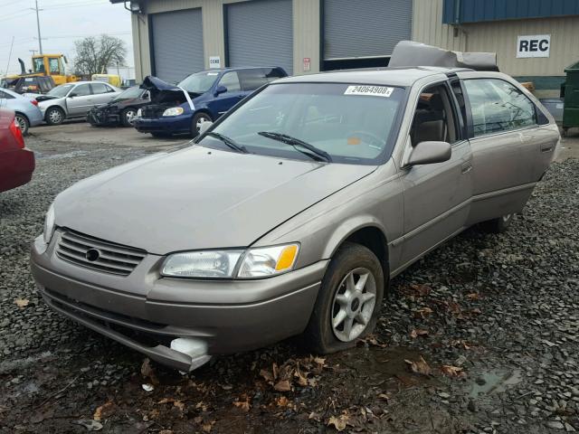 4T1BG22K8XU551211 - 1999 TOYOTA CAMRY CE BROWN photo 2