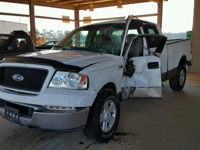 1FTPX12574NA71584 - 2004 FORD F150 WHITE photo 2