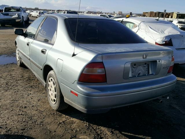 1HGCD5624RA015665 - 1994 HONDA ACCORD DX BLUE photo 3