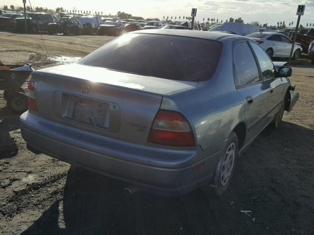 1HGCD5624RA015665 - 1994 HONDA ACCORD DX BLUE photo 4