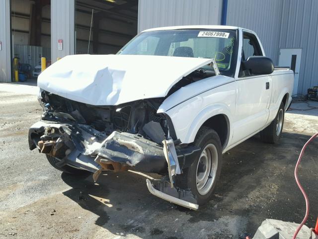 1GCCS14H238207668 - 2003 CHEVROLET S TRUCK S1 WHITE photo 2