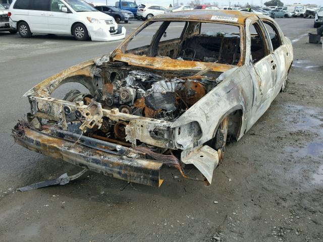 1LNHM83W54Y606855 - 2004 LINCOLN TOWN CAR U BURN photo 2