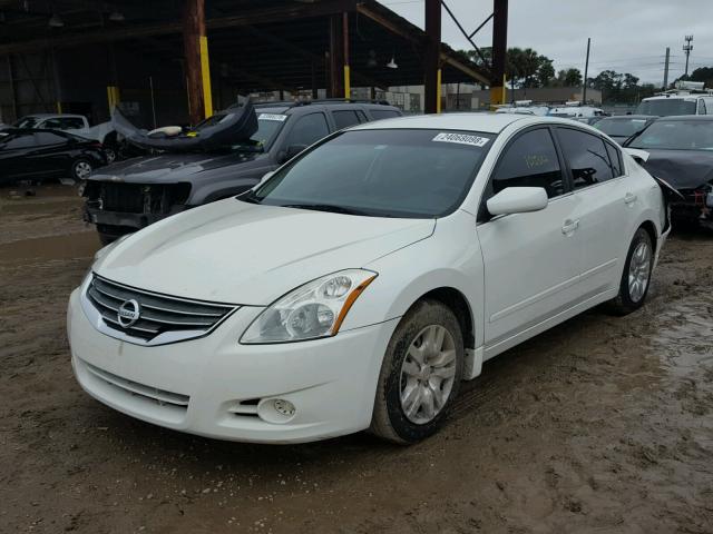 1N4AL2AP6BN466160 - 2011 NISSAN ALTIMA BAS WHITE photo 2