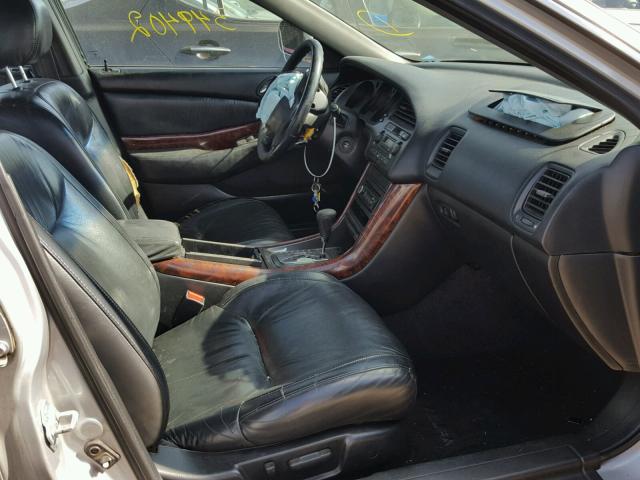 19UUA5646XA036836 - 1999 ACURA 3.2TL SILVER photo 5