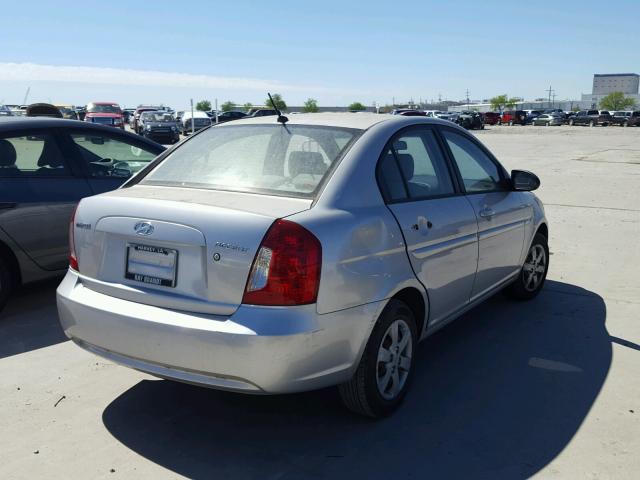 KMHCN46C89U311877 - 2009 HYUNDAI ACCENT GLS SILVER photo 4