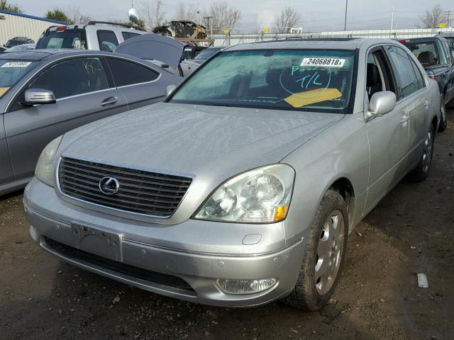 JTHBN30F820069892 - 2002 LEXUS LS 430 SILVER photo 2