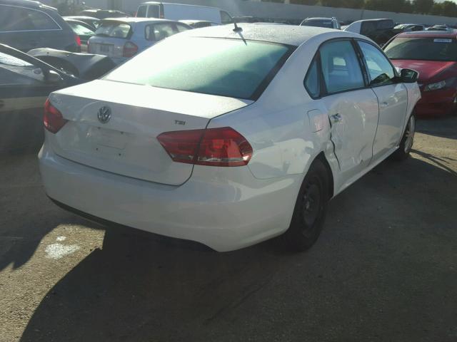 1VWAT7A33FC076863 - 2015 VOLKSWAGEN PASSAT S Weiß Foto 4