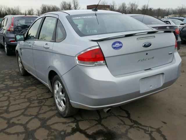 1FAHP35N78W118775 - 2008 FORD FOCUS SE SILVER photo 3