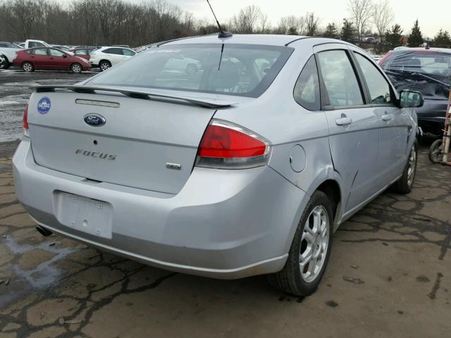 1FAHP35N78W118775 - 2008 FORD FOCUS SE SILVER photo 4