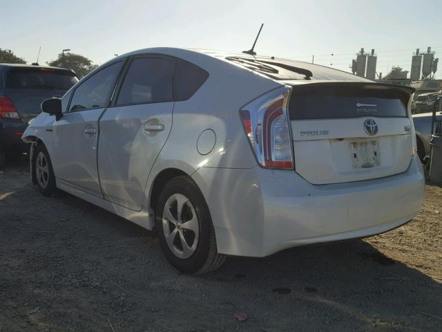 JTDKN3DUXF1899297 - 2015 TOYOTA PRIUS WHITE photo 3