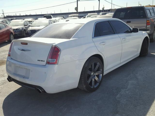 2C3CCAFJ3CH100284 - 2012 CHRYSLER 300 SRT-8 WHITE photo 4