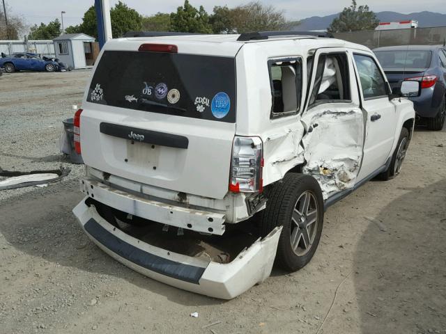 1J4FT28B59D234377 - 2009 JEEP PATRIOT SP WHITE photo 4