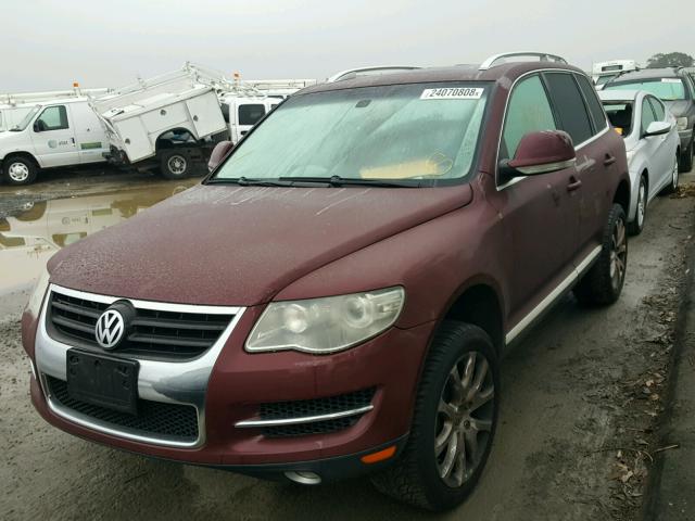 WVGBE77L68D034561 - 2008 VOLKSWAGEN TOUAREG 2 BURGUNDY photo 2