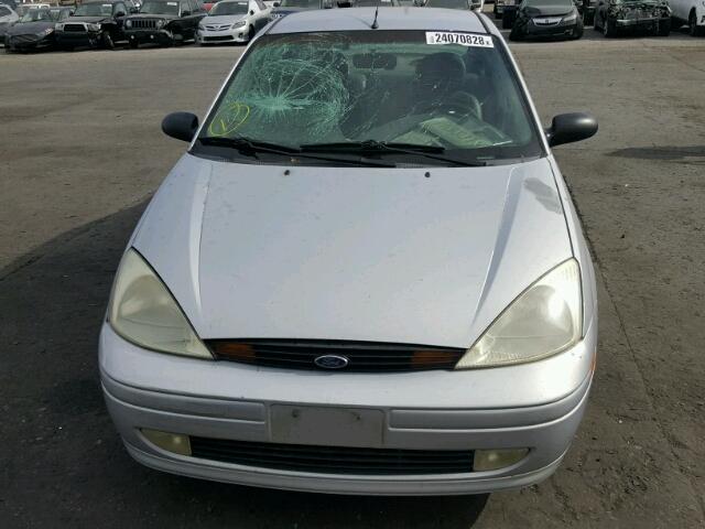 1FAFP38391W303434 - 2001 FORD FOCUS ZTS SILVER photo 9