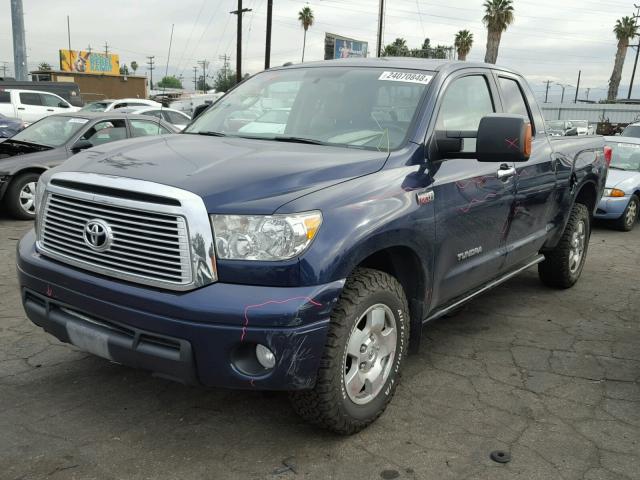 5TFBY5F16DX299263 - 2013 TOYOTA TUNDRA DOU BLUE photo 2