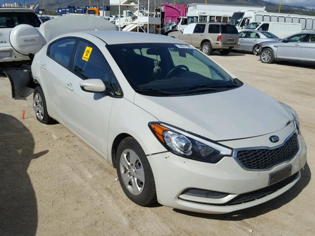 KNAFK4A63F5285476 - 2015 KIA FORTE LX WHITE photo 1