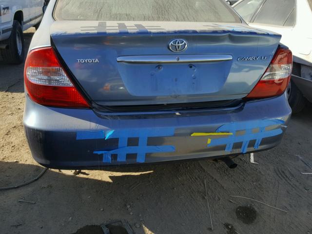 4T1BE32K34U937347 - 2004 TOYOTA CAMRY LE BLUE photo 9