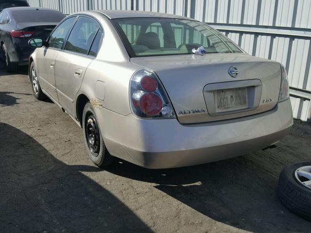 1N4AL11D75C297928 - 2005 NISSAN ALTIMA S GOLD photo 3