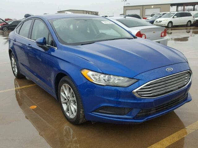 3FA6P0H71HR417250 - 2017 FORD FUSION SE BLUE photo 1