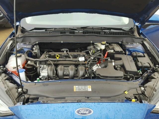 3FA6P0H71HR417250 - 2017 FORD FUSION SE BLUE photo 7