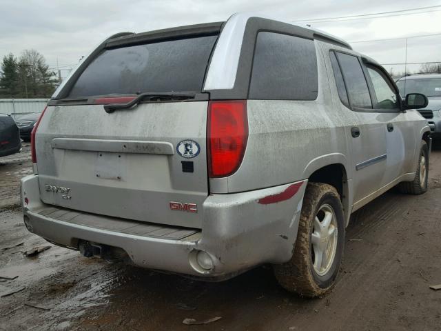 1GKET12SX56192036 - 2005 GMC ENVOY XUV SILVER photo 4