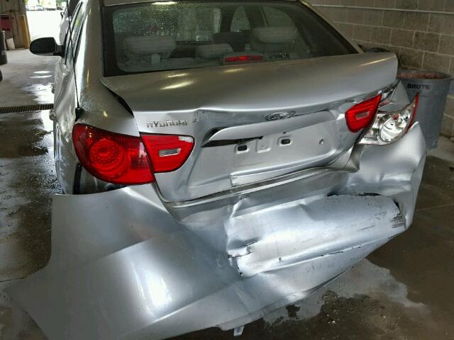 KMHDU46D77U037925 - 2007 HYUNDAI ELANTRA GL SILVER photo 9