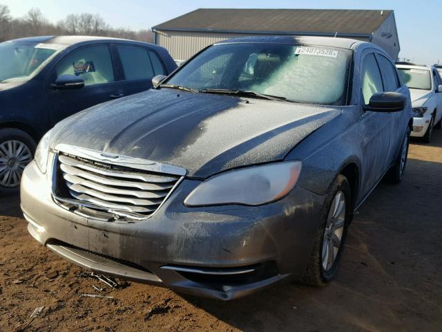 1C3CCBBB1DN745254 - 2013 CHRYSLER 200 TOURIN GRAY photo 2