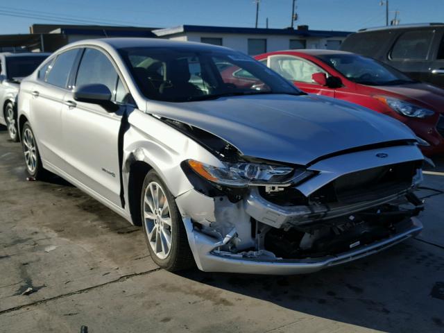 3FA6P0LU2HR380738 - 2017 FORD FUSION SE SILVER photo 1