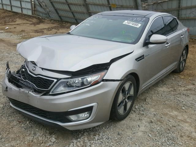 KNAGM4AD1D5042257 - 2013 KIA OPTIMA HYB TAN photo 2