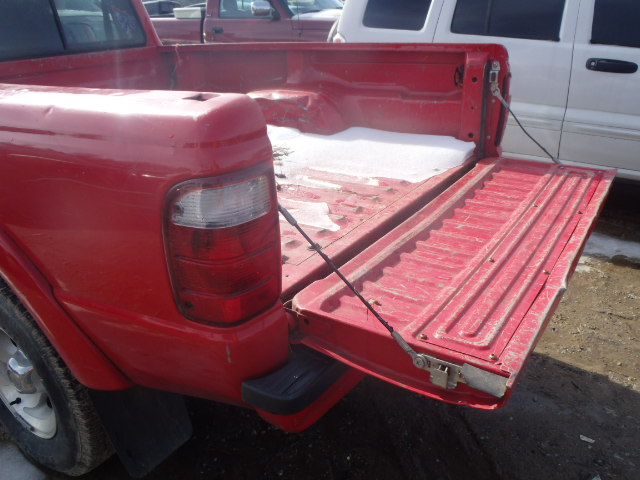 1FTYR10U72PB70917 - 2002 FORD RANGER RED photo 9