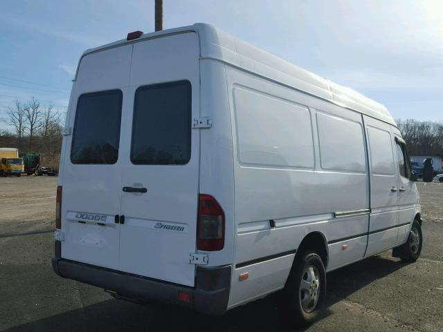 WD0PD744X65892818 - 2006 DODGE SPRINTER 2 WHITE photo 4