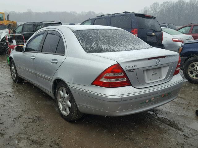 WDBRF61J44E018685 - 2004 MERCEDES-BENZ C 240 SILVER photo 3